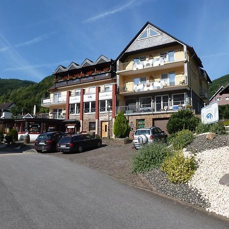 Wein- Und Gaestehaus St. Aldegundishof 장크트 알데군트 외부 사진