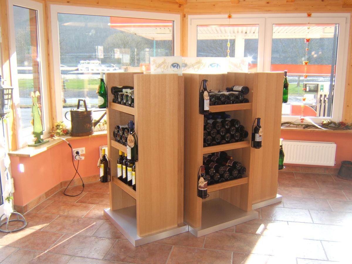 Wein- Und Gaestehaus St. Aldegundishof 장크트 알데군트 외부 사진